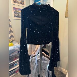 Cider black velvet long sleeve crop top size small